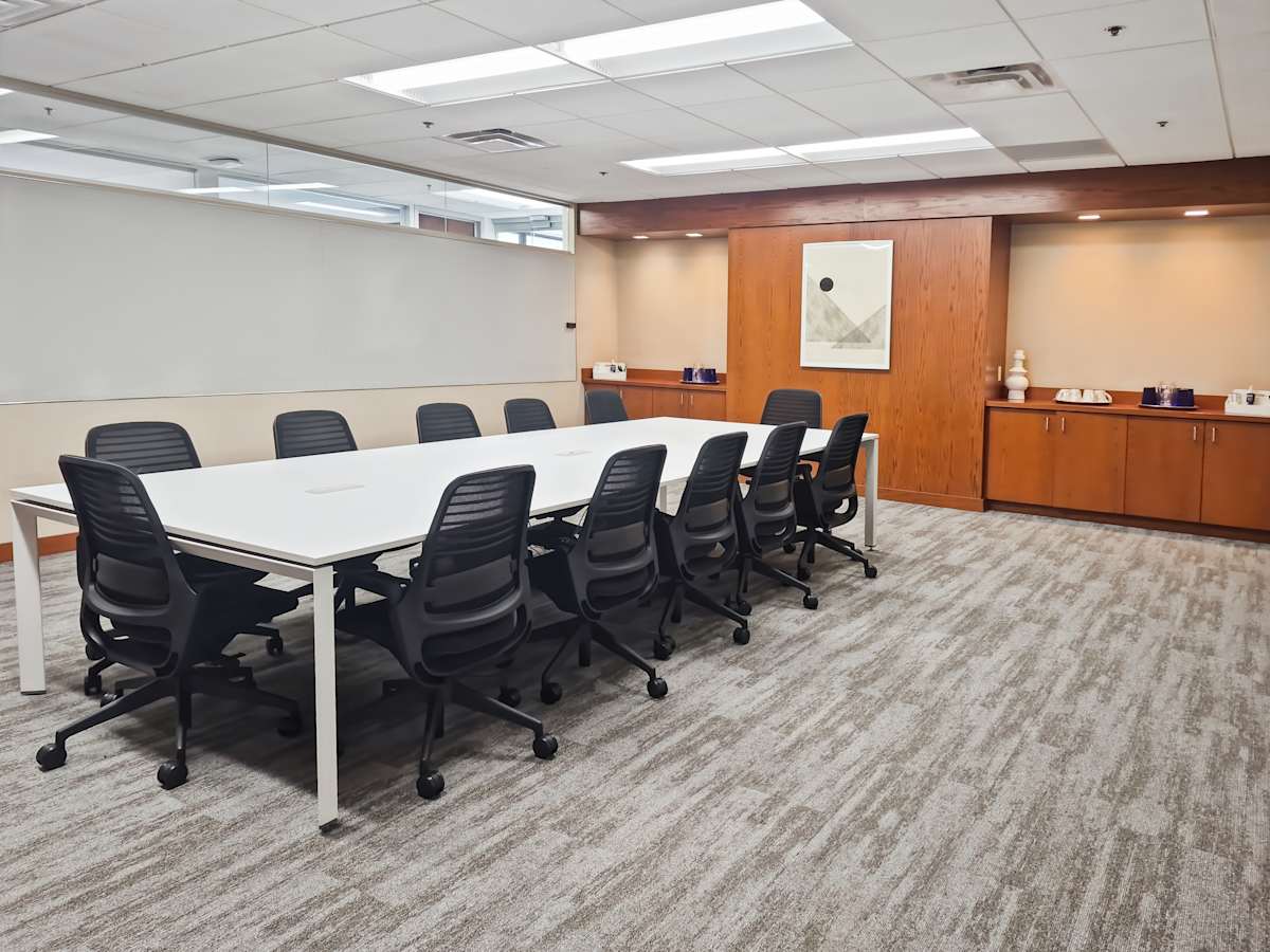 5800 Corporate Dr photo 3
