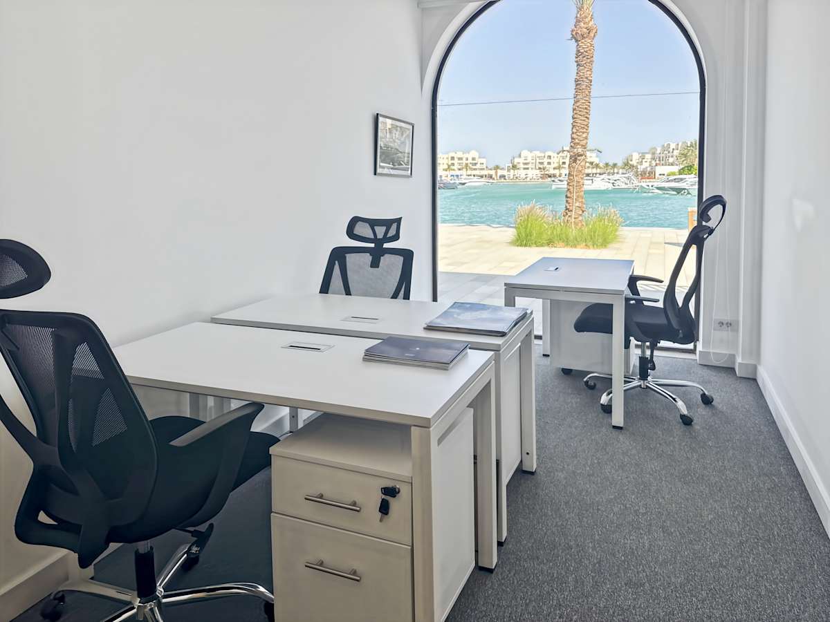 Regus - Fanadir photo 3
