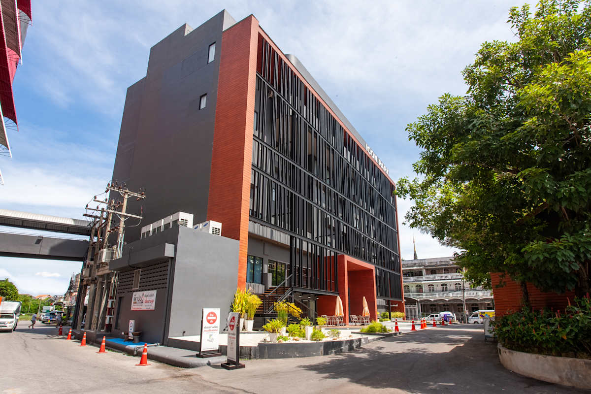 Regus - Icon Park photo 1
