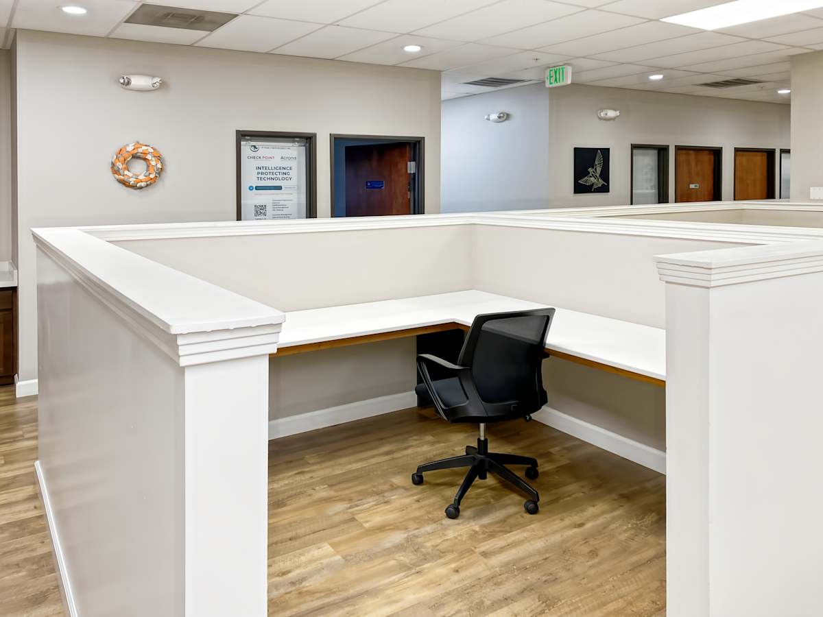 Kingswood Drive photo 2
