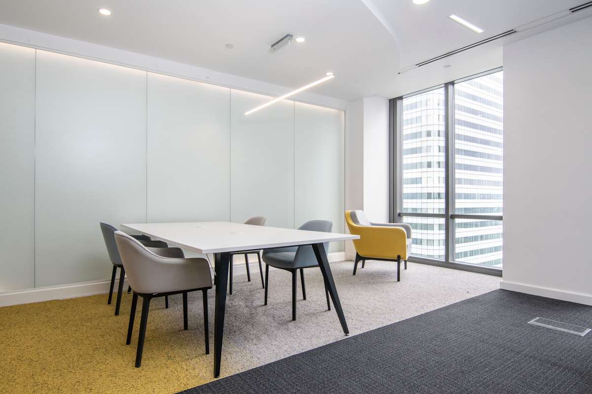 1 Canada Square photo 2