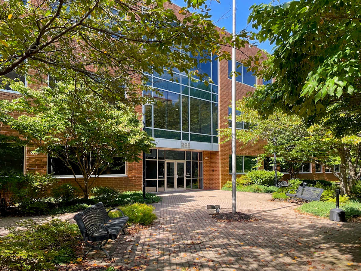 Gateway Corporate Center photo 2
