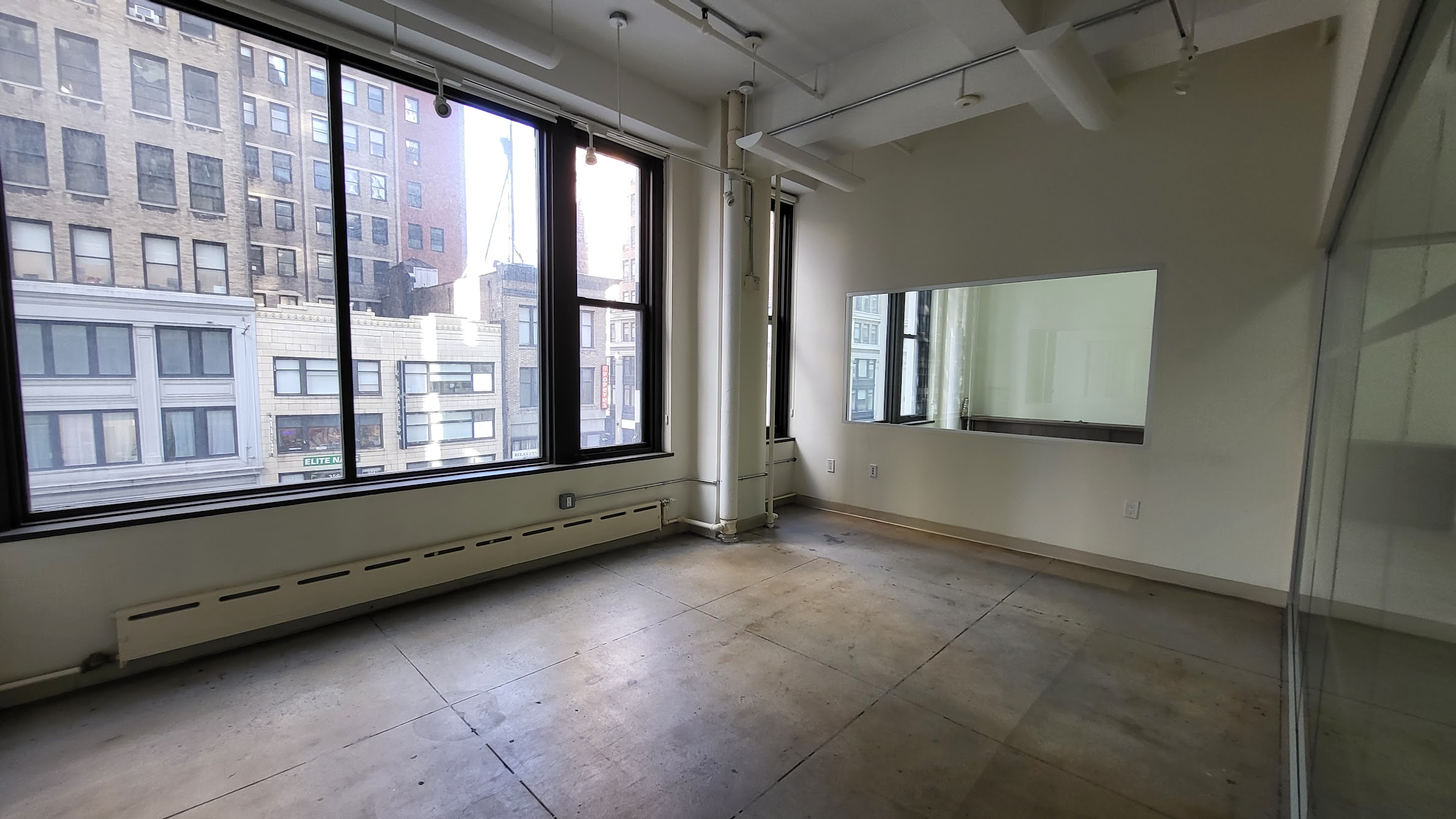 345 7th Avenue photo 10