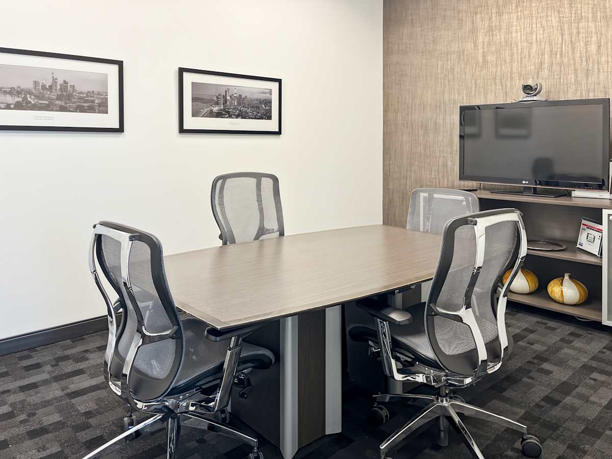 Regus - Montreal, Montreal Airport photo 9