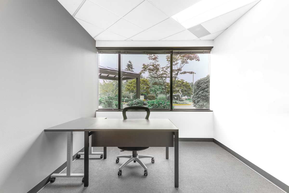 Kirkland Corporate Center photo 8
