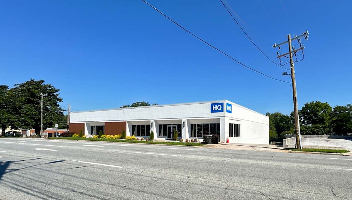 516 W Friendly Ave photo 1
