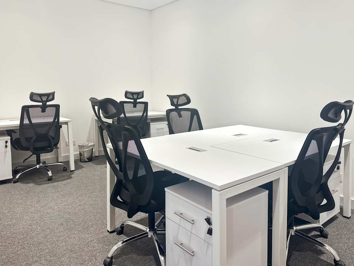 Regus - Fanadir photo 8
