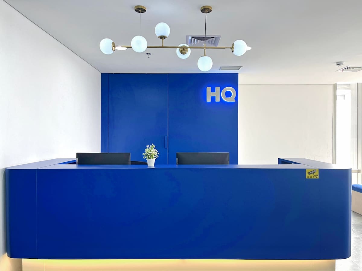 HQuarters photo 5