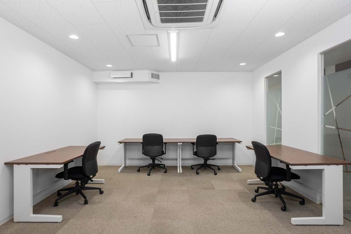Regus - Ginza Okura Annex photo 9