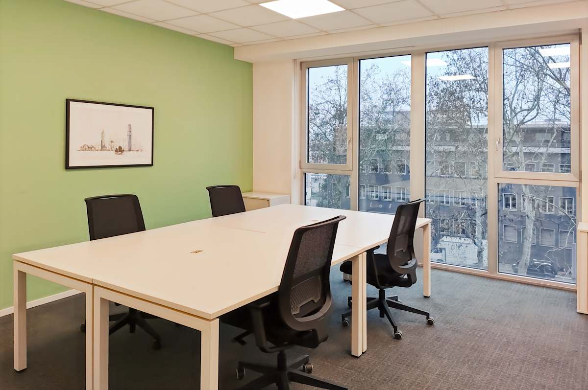 Regus - Milan, Viale Cassala photo 8