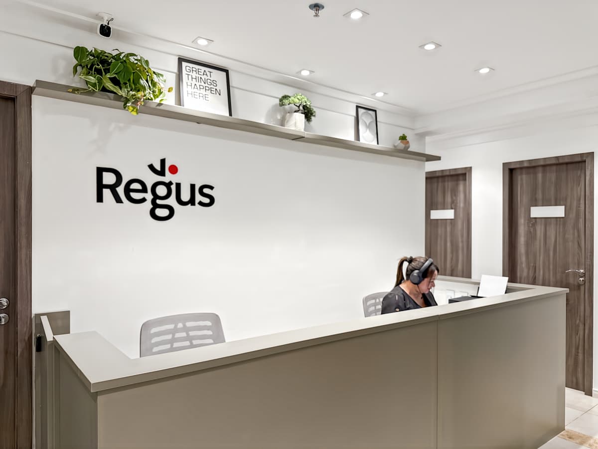 Regus - Municipalidade photo 2
