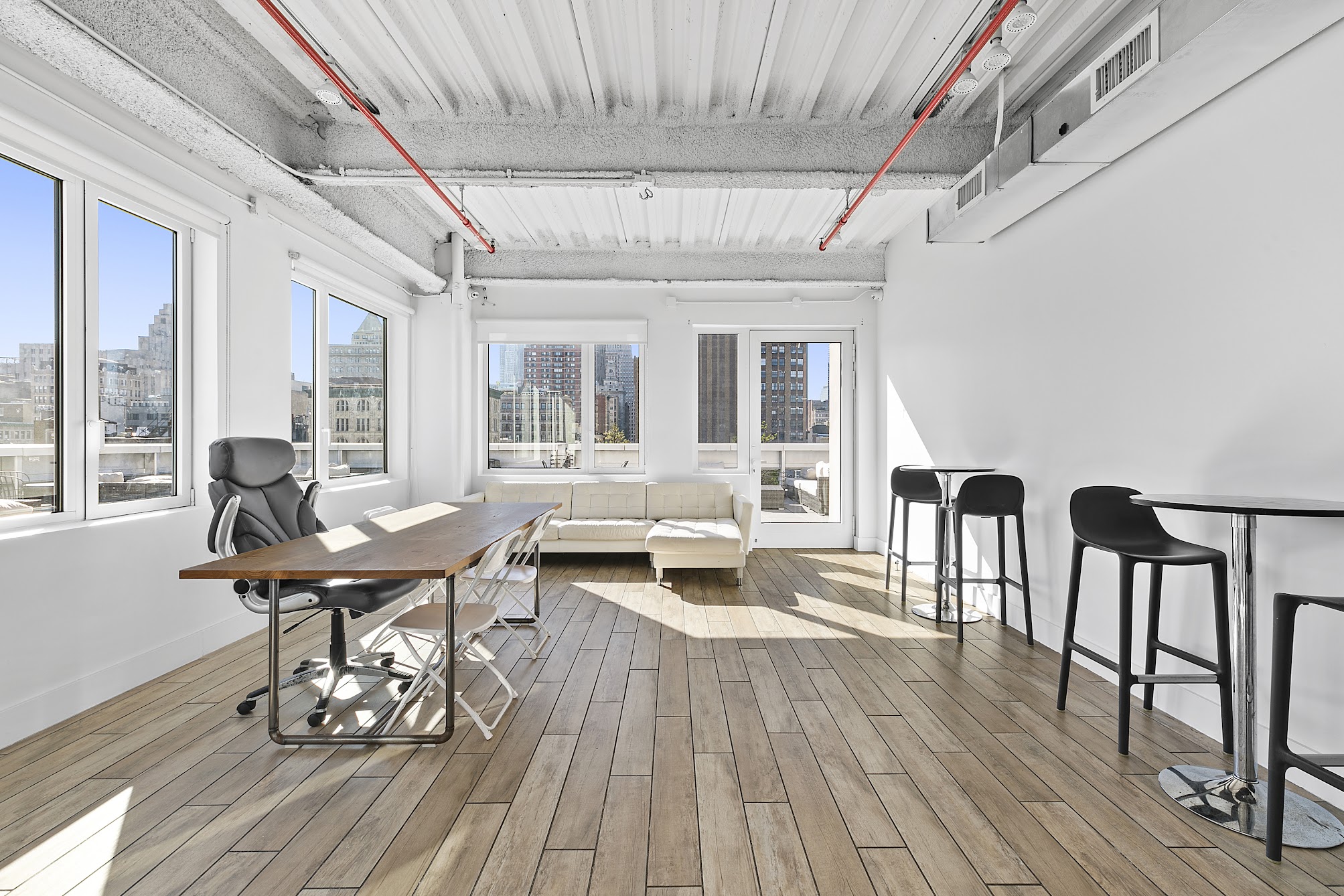 433 Broadway - Penthouse B photo 4