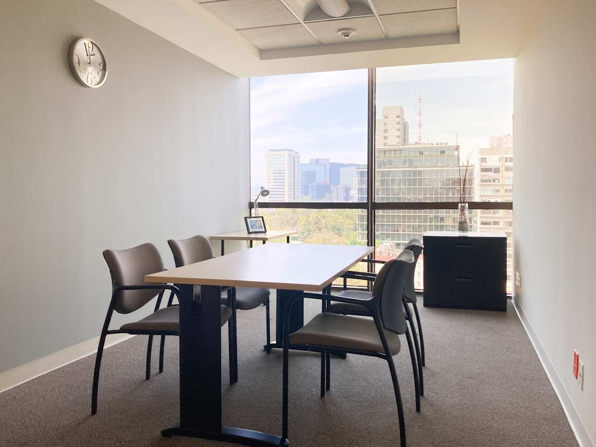 Regus - Mexico City, Parque Lincoln photo 4