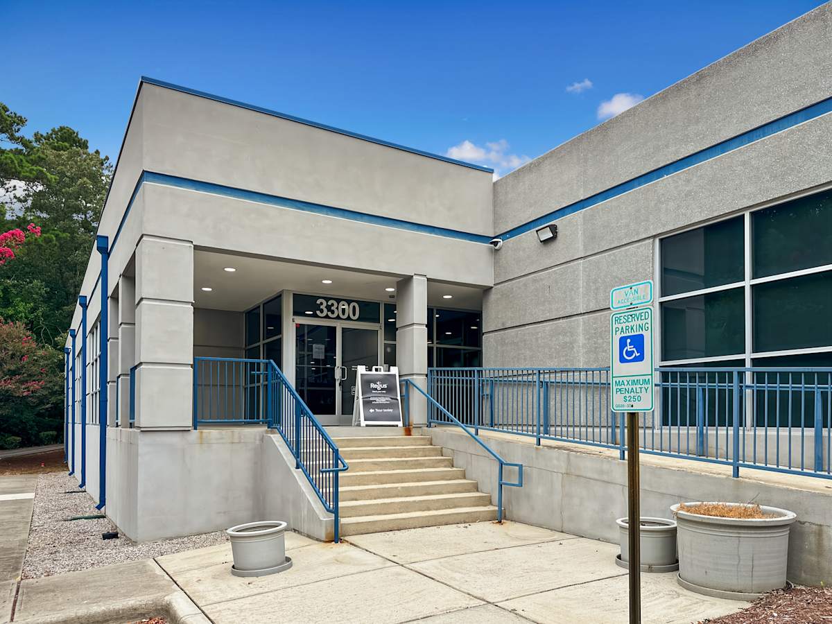 3300 Gateway Centre Blvd