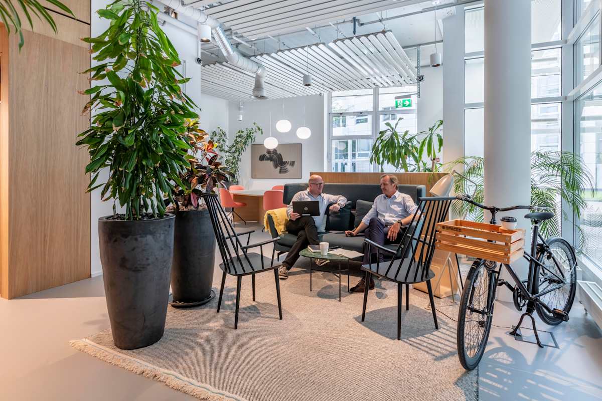 Regus Zug Main Station photo 5
