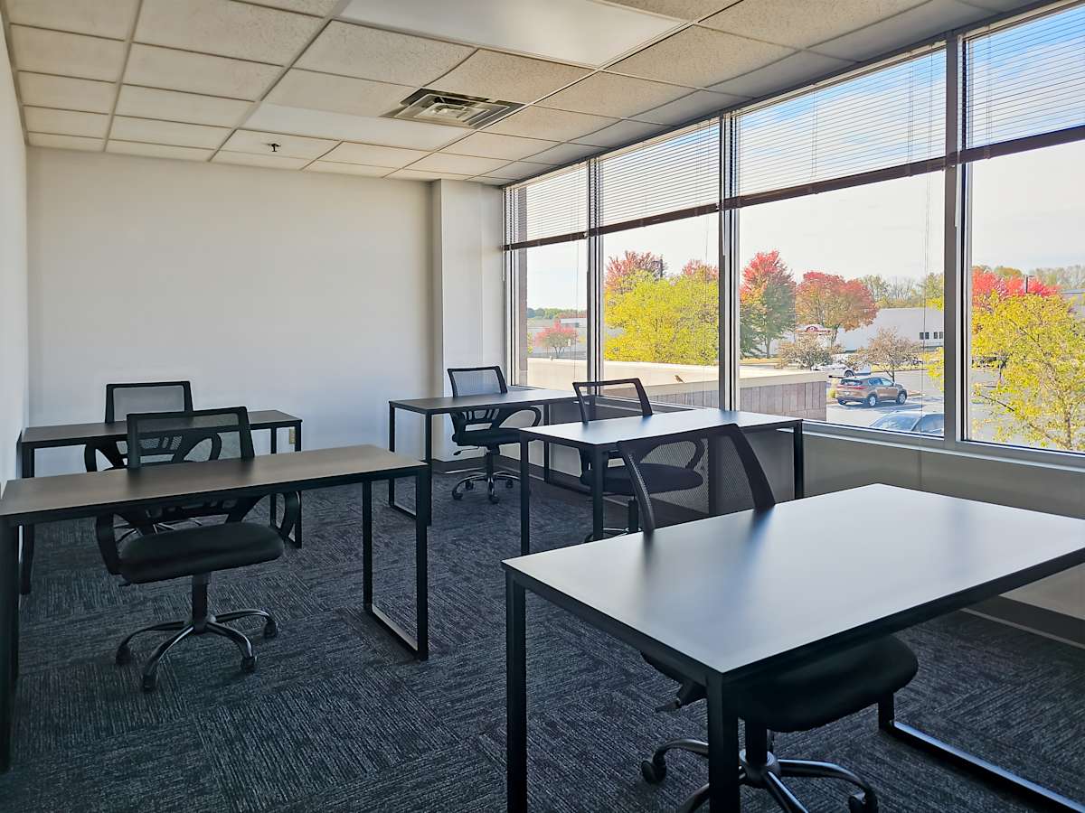 258 Corporate Dr photo 8
