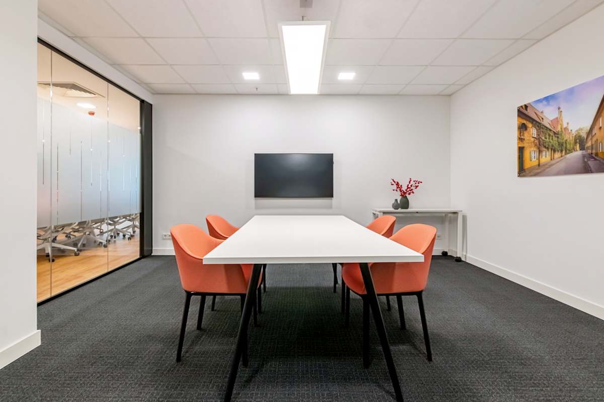Regus Augsburg Hauptbahnhof photo 9