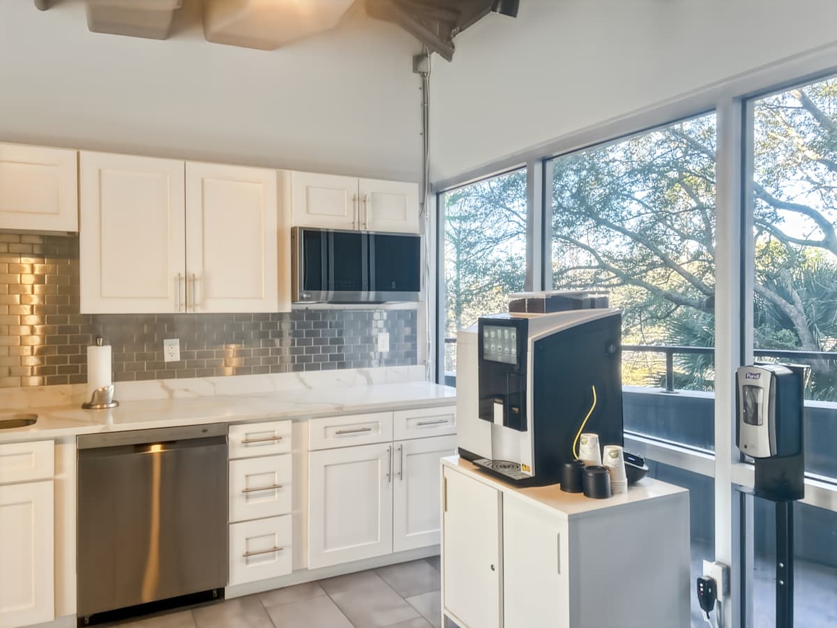2300 Marsh Point Road photo 11