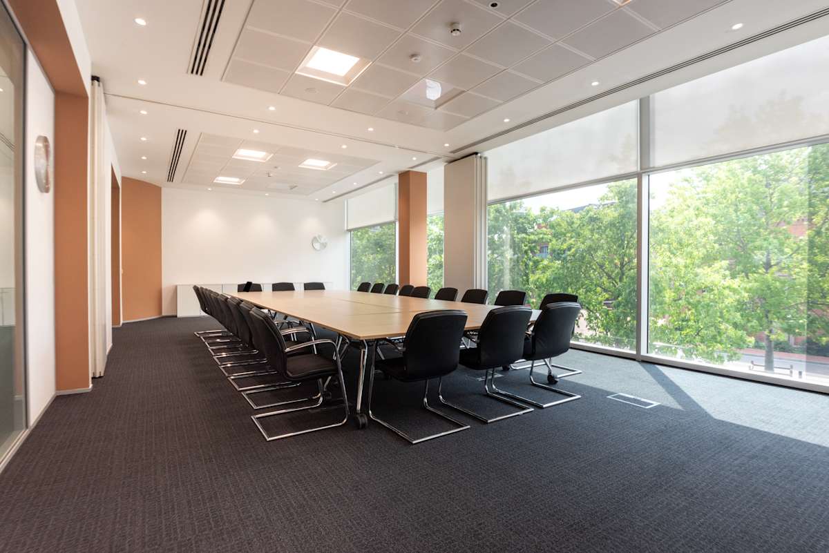 Davidson House, Forbury Square photo 3