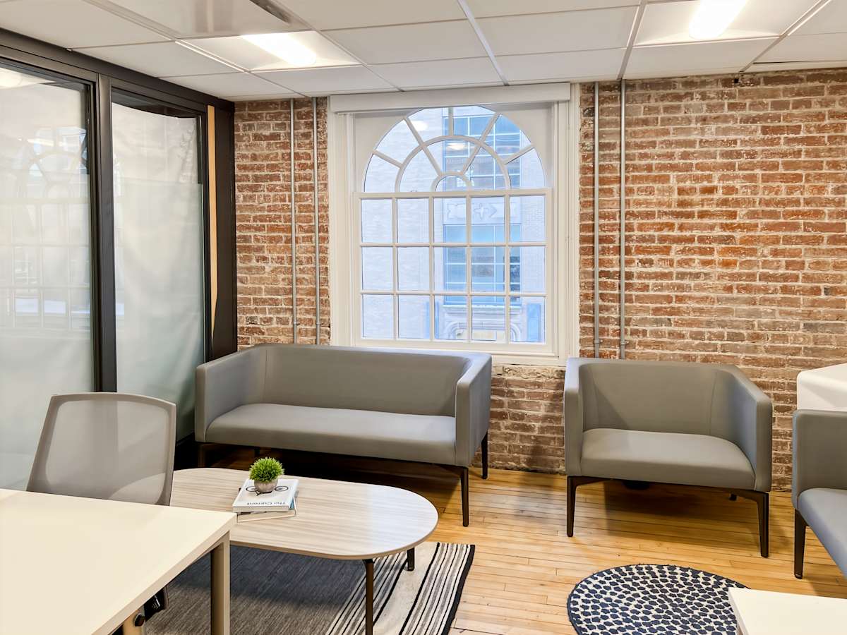 361 Newbury Street photo 3
