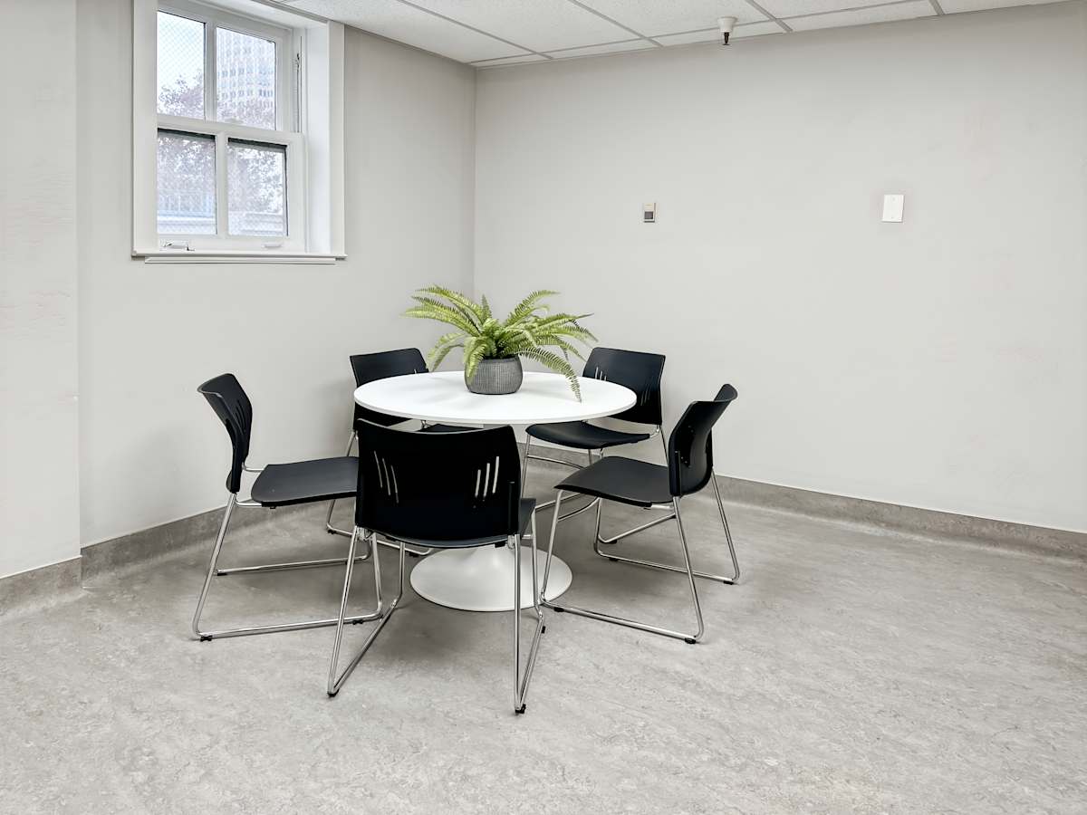1100 11th St. photo 5