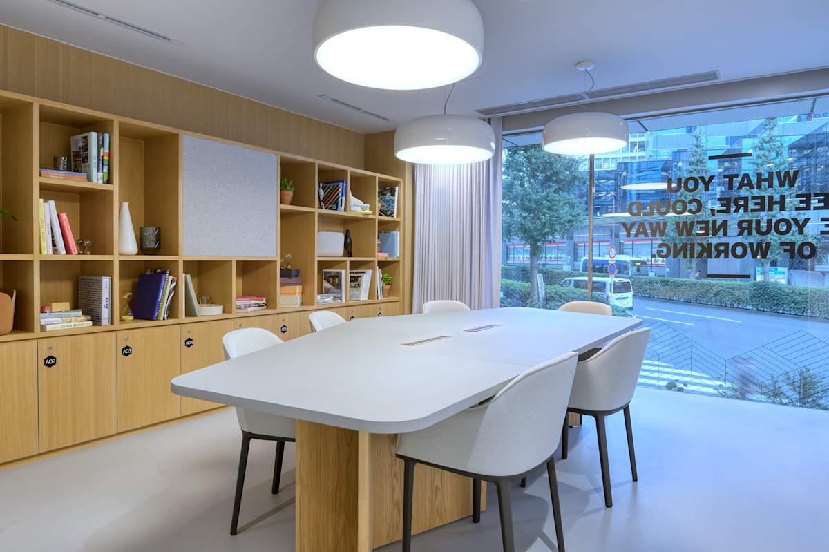 Spaces - Zenken Plaza photo 10