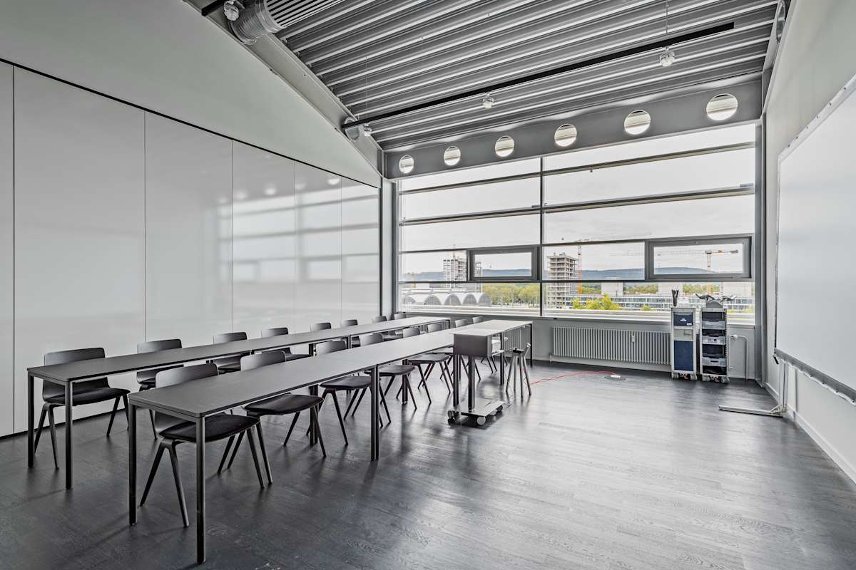 Design Offices Karlsruhe, Bahnhofplatz photo 9