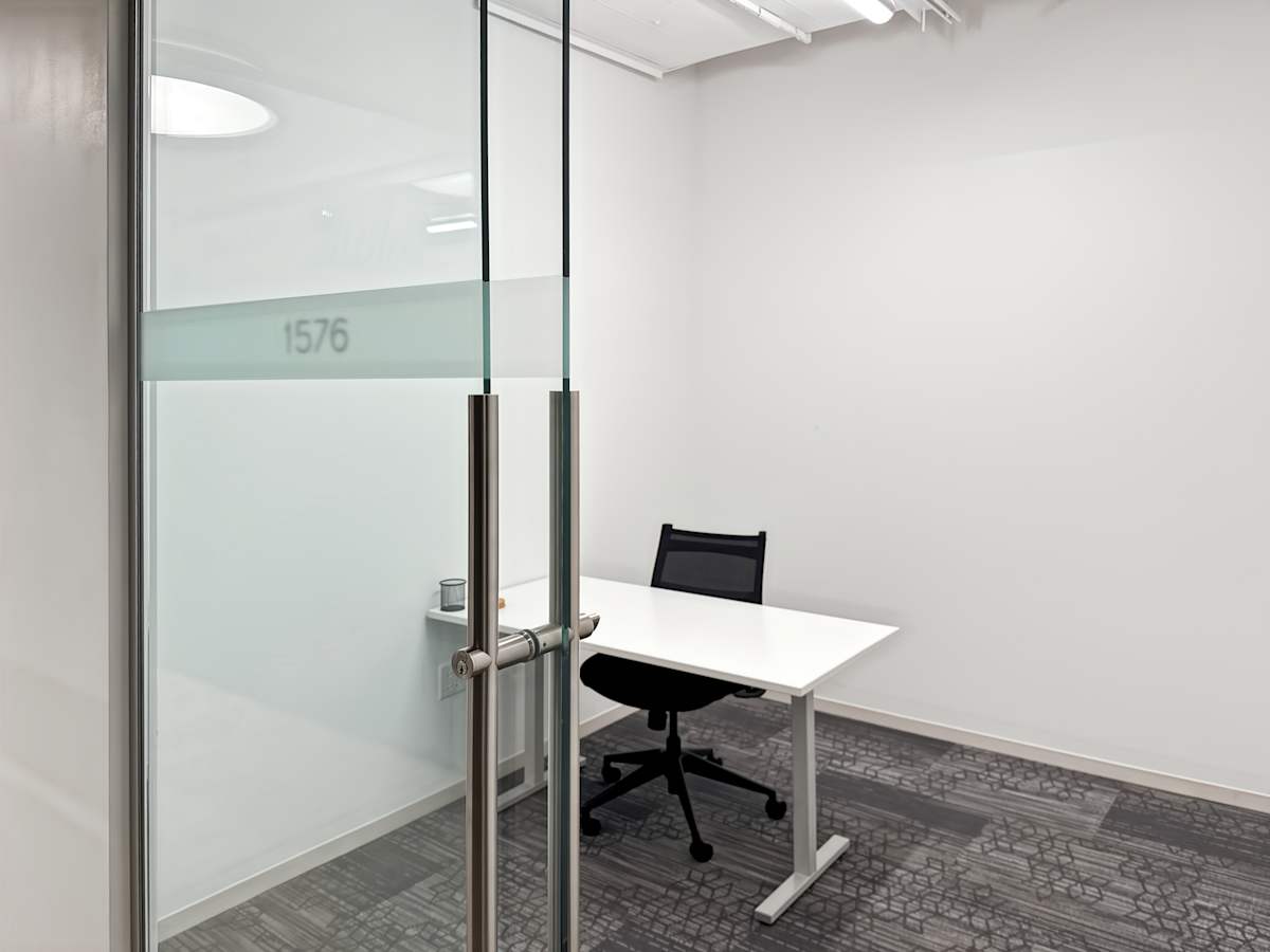 Spaces - Chicago - 1 N State St photo 4
