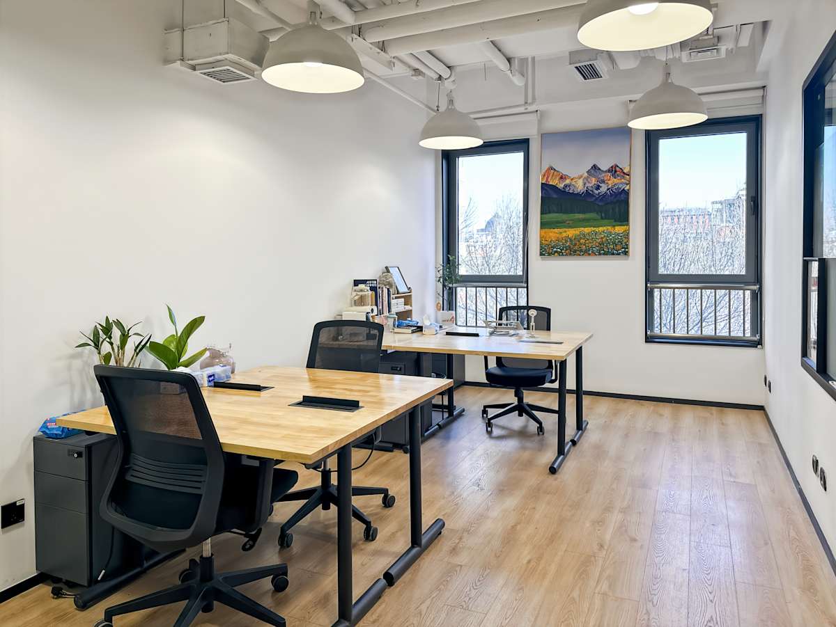 Strait International Building photo 4