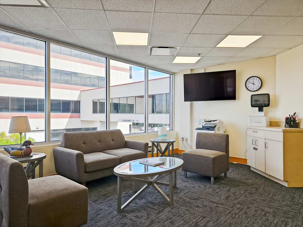 258 Corporate Dr photo 5