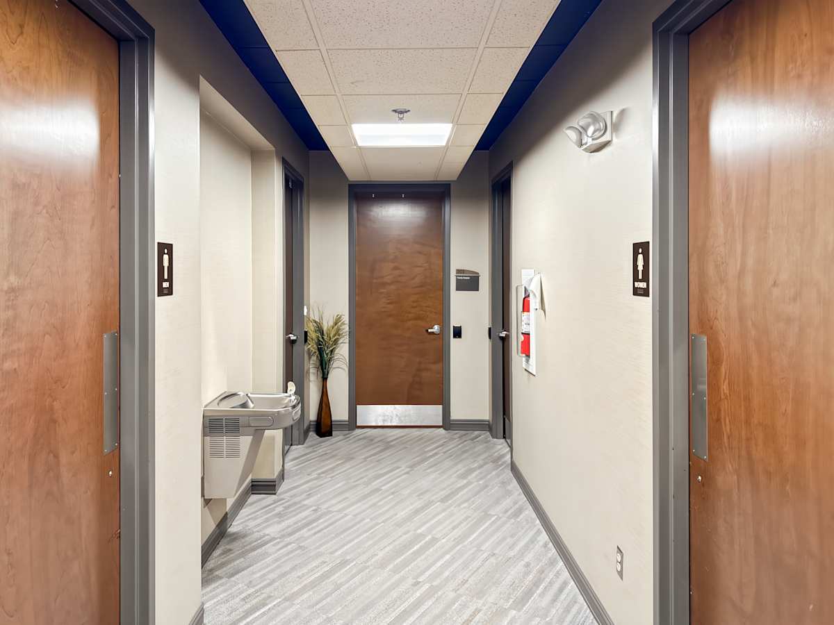 300 Northpointe Circle photo 10