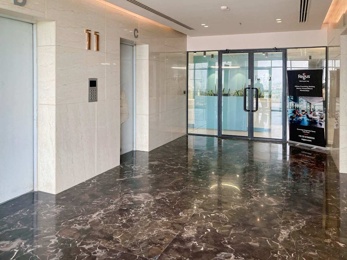 Sovereign Corporate Tower photo 12