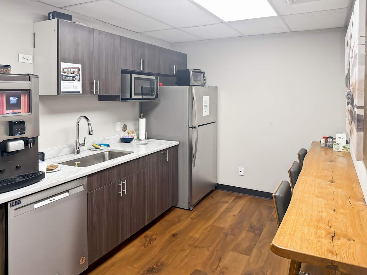 Ellisville Pointe photo 6