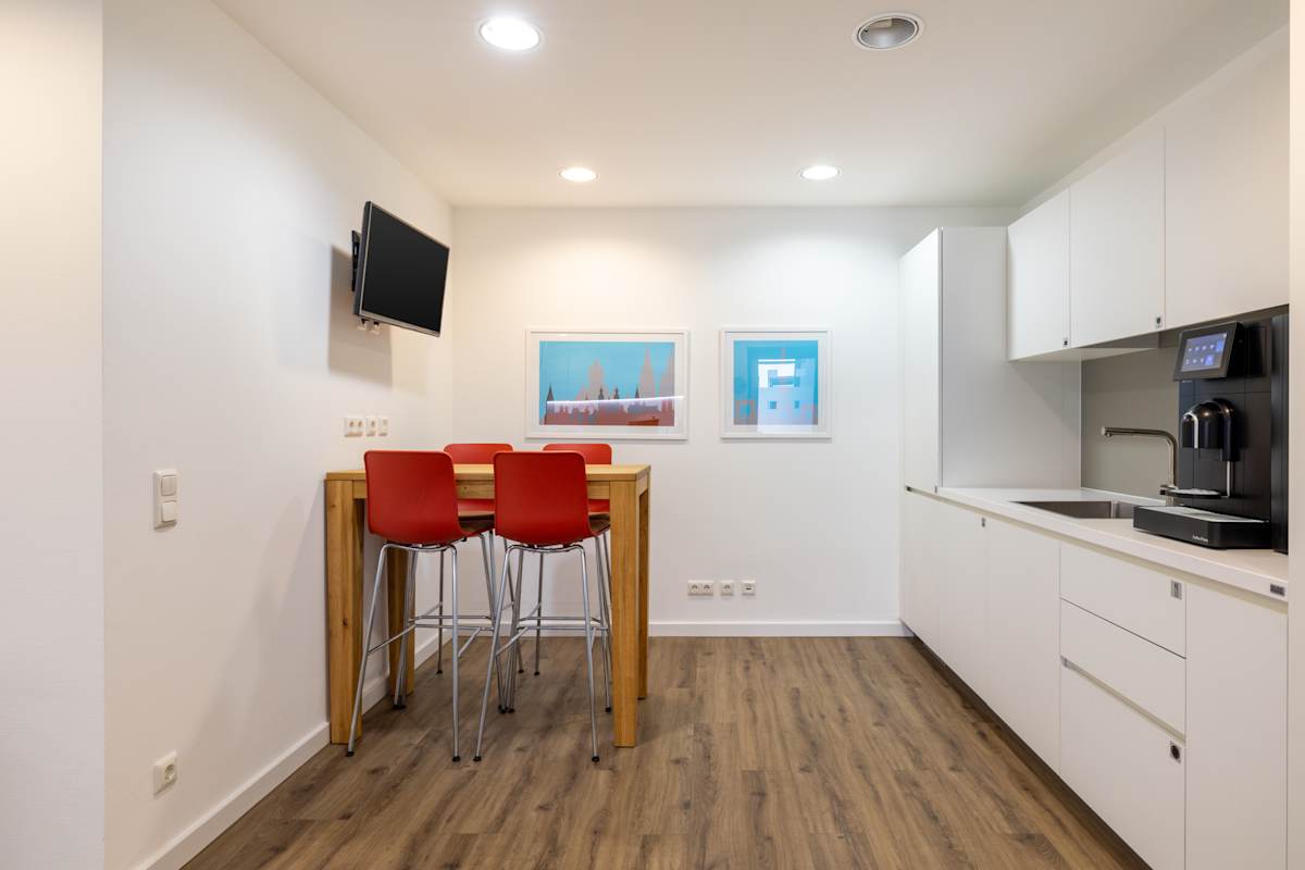 Regus - Dusseldorf, Koenigsallee photo 6