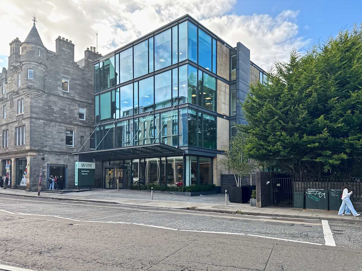 1 Lochrin Square photo 1