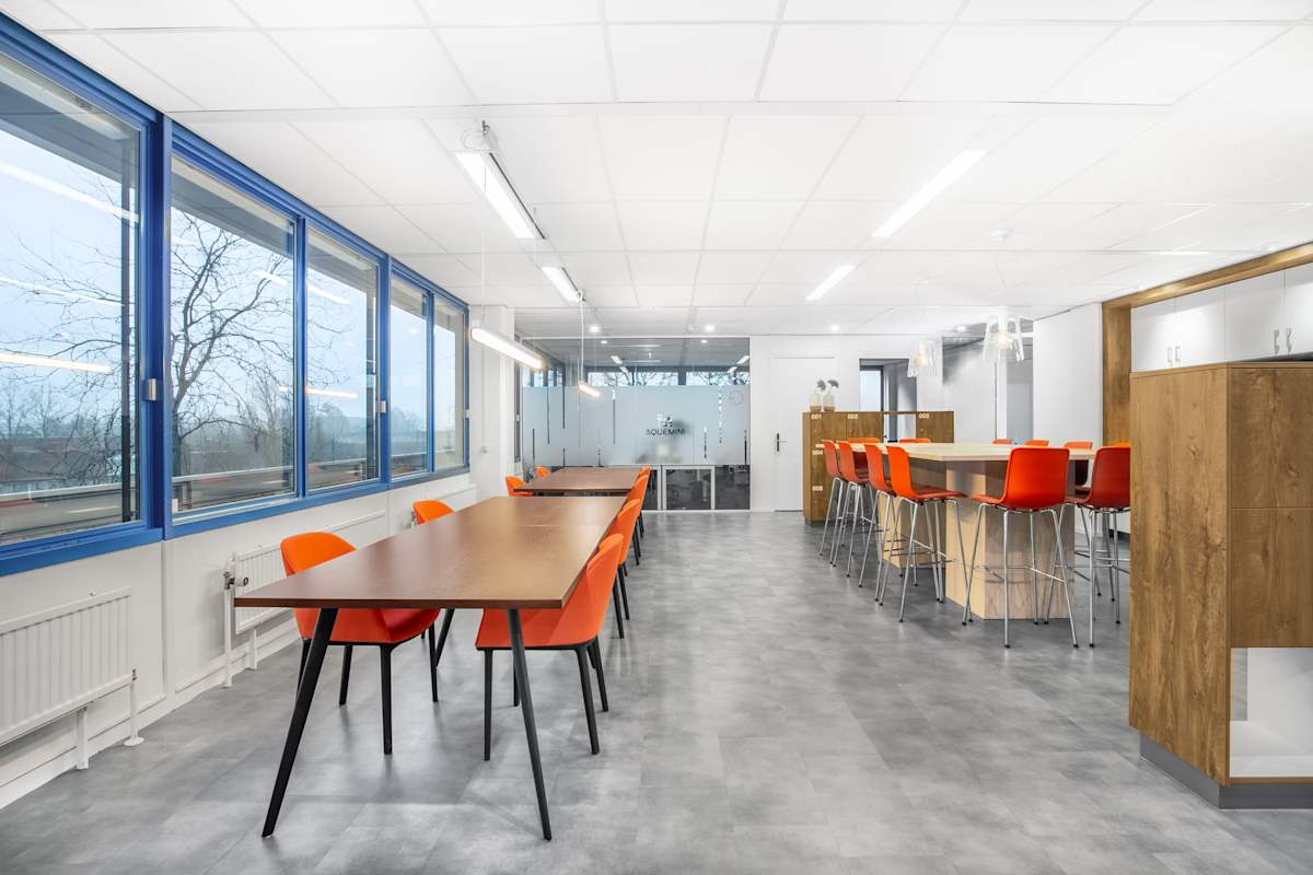 Regus - Tiel, Laan van Westroijen photo 5