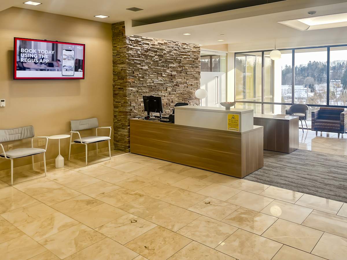 5800 Corporate Dr photo 2