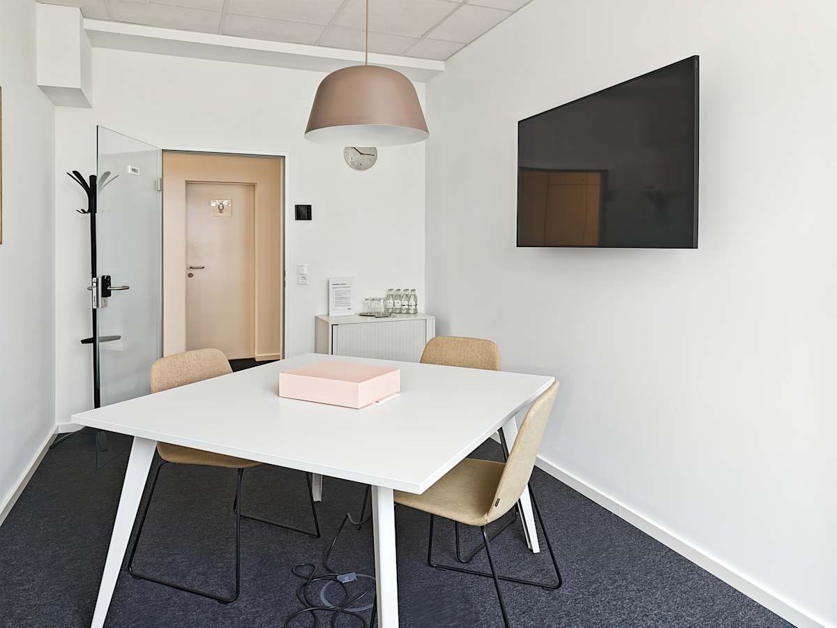 Regus Darmstadt, Roesslerstrasse photo 10
