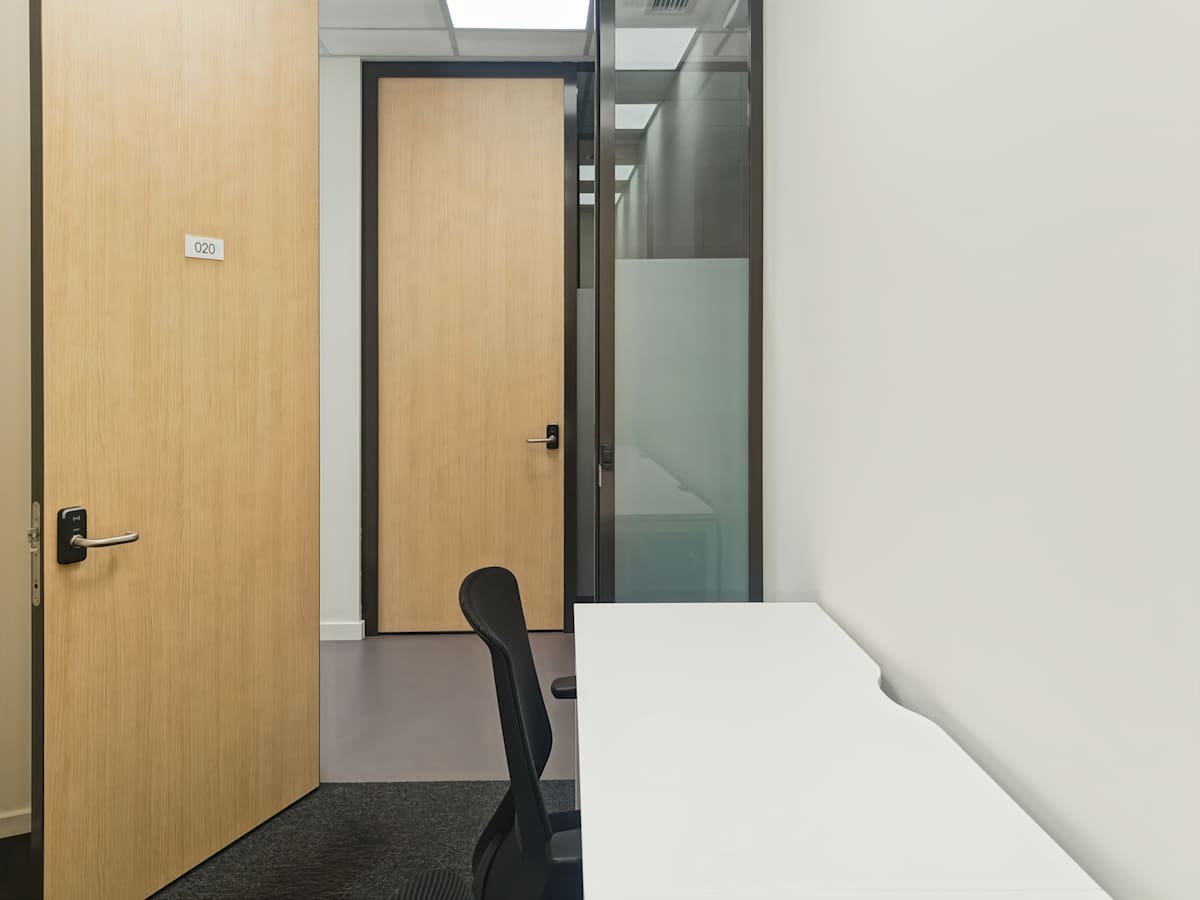 Regus - River West photo 4