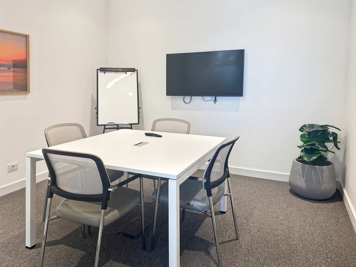Regus - Fanadir photo 11