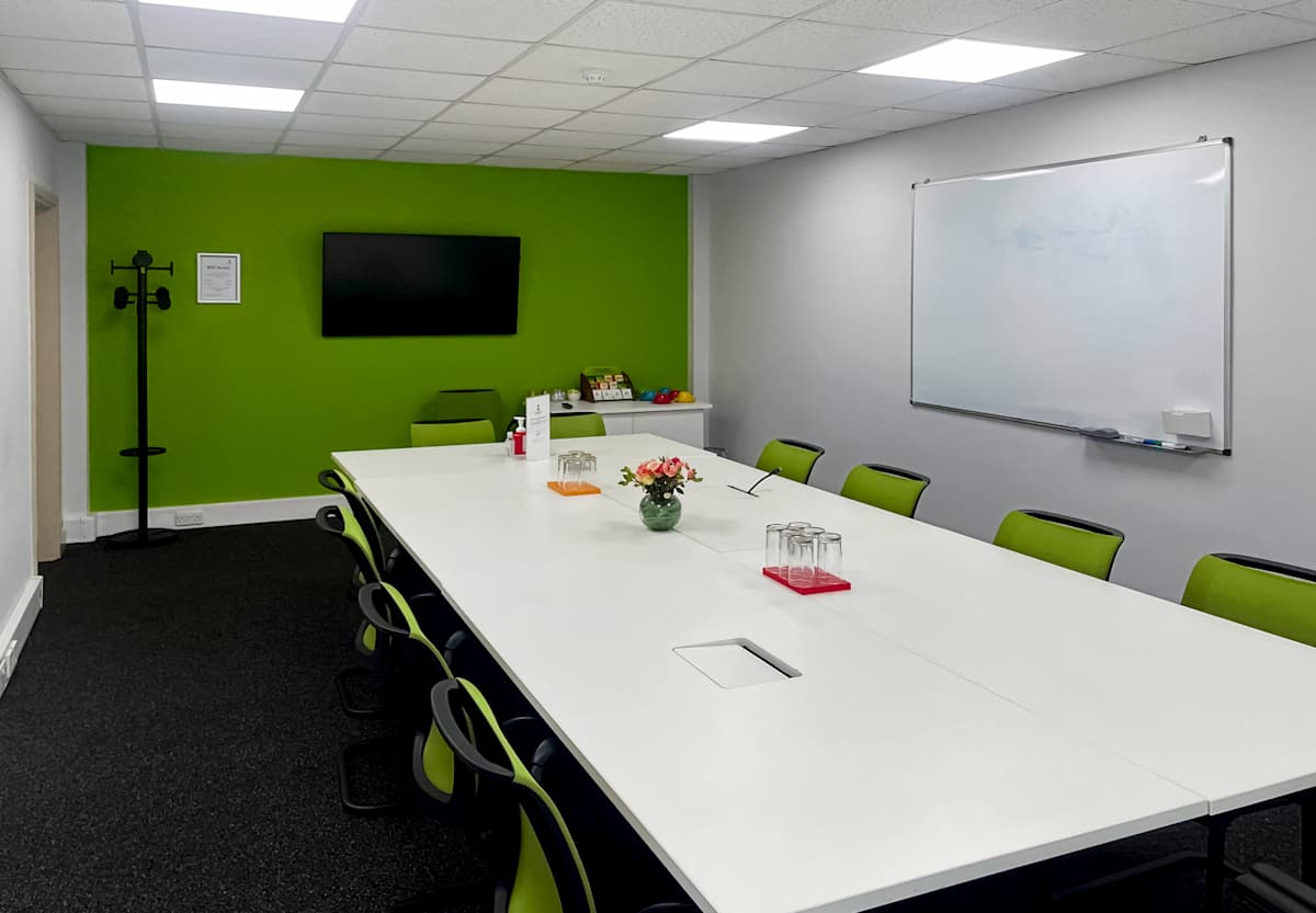 Regus - Havant, Harts Farm Way photo 11