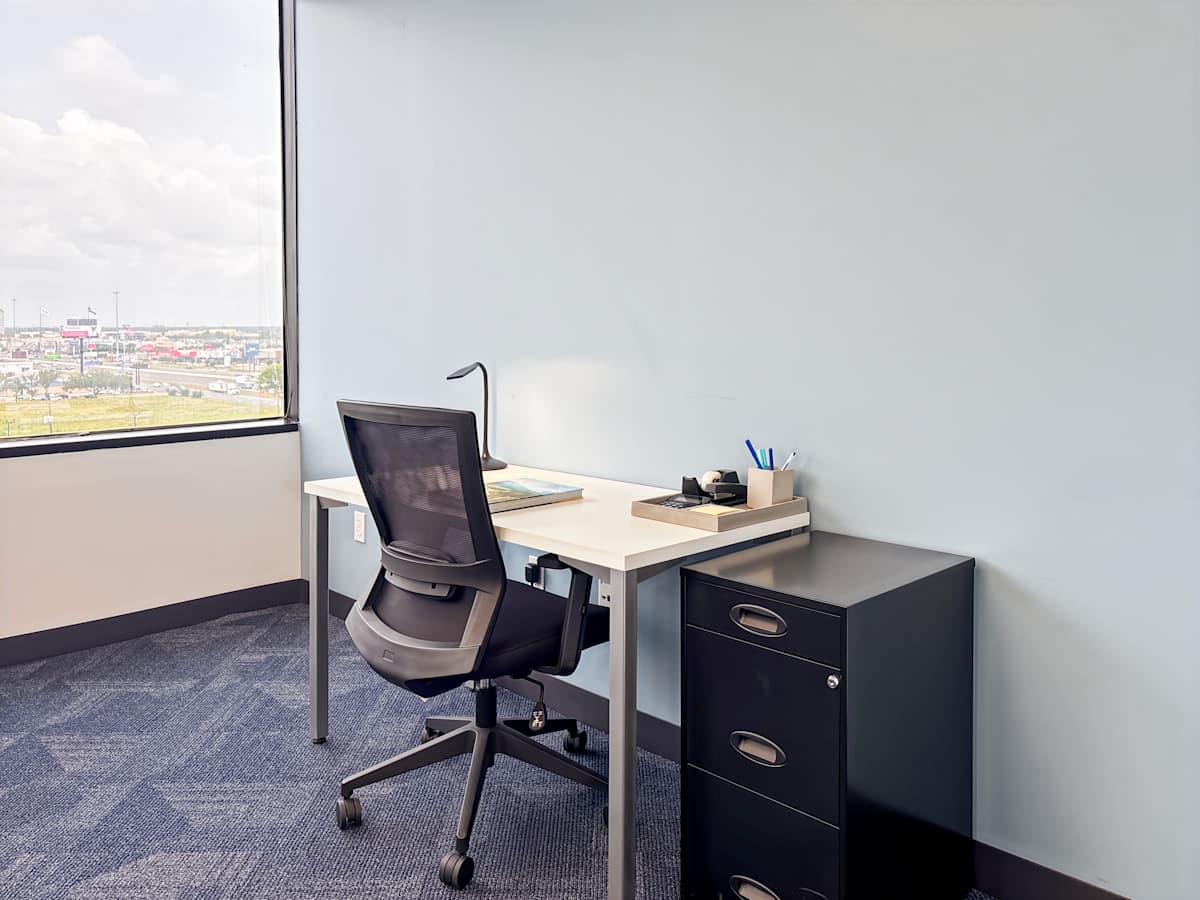 6671 Southwest Freeway photo 7