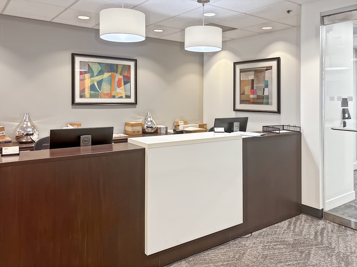 18 Campus Boulevard photo 3