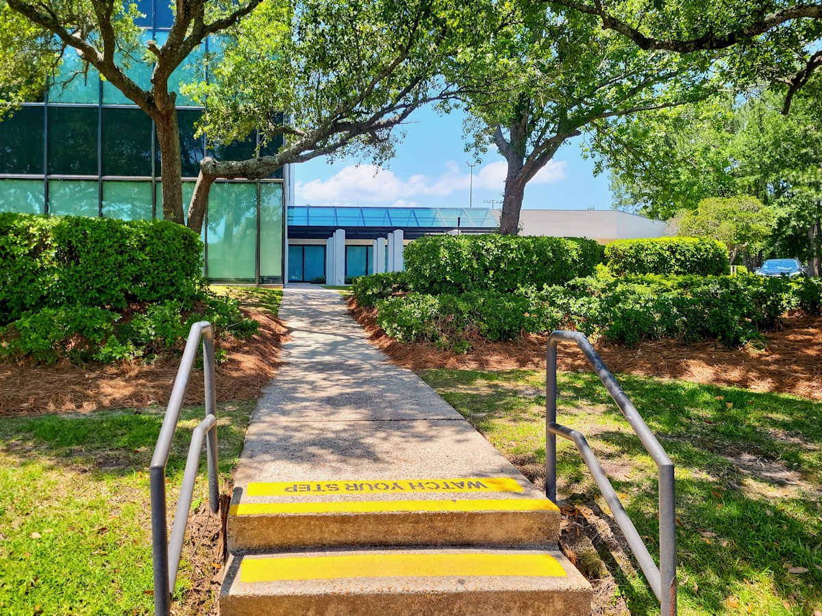 Regus - Mobile, Montlimar Drive photo 7