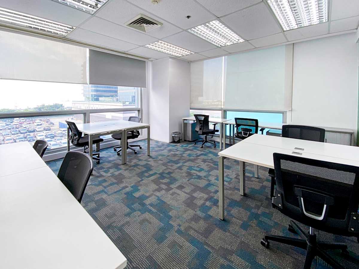 One E-com Center photo 11