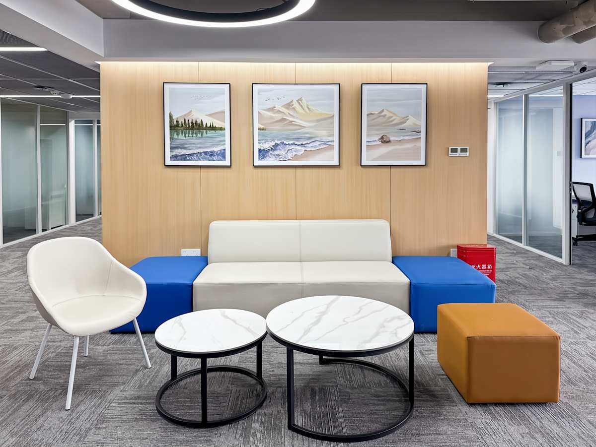 Data Building photo 4