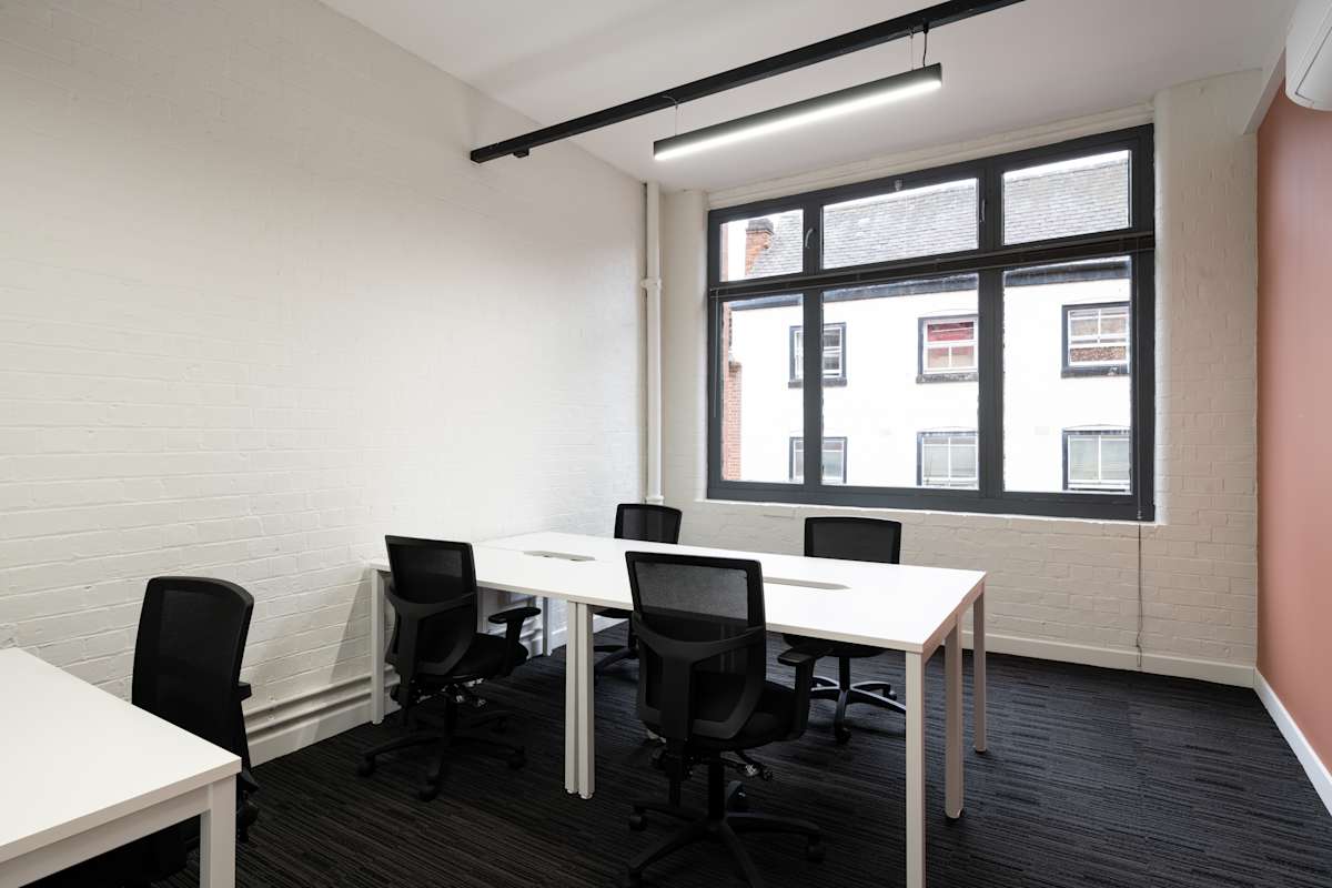 11 - 15 Guildhall Lane photo 9