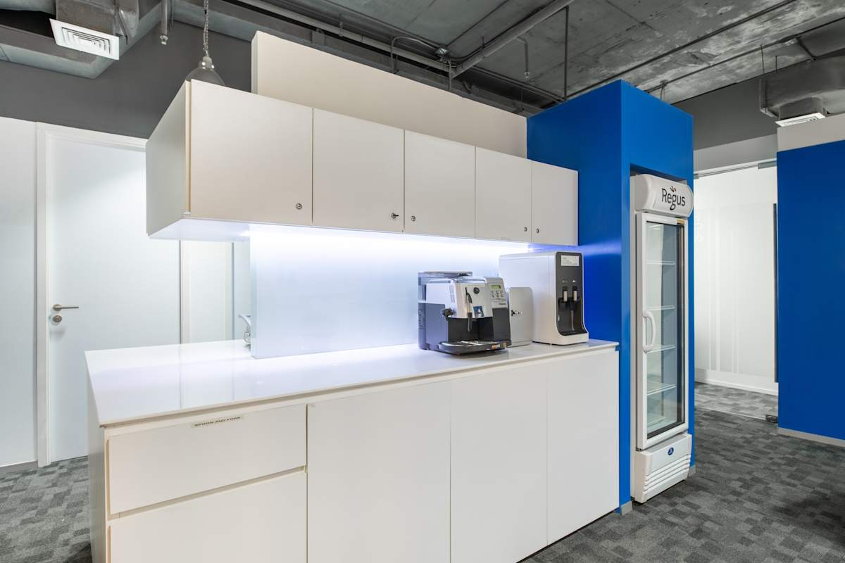 Regus - Harbor Mall photo 6