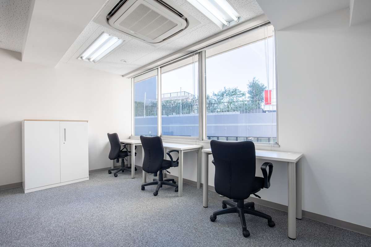 Regus - Hiroo photo 8