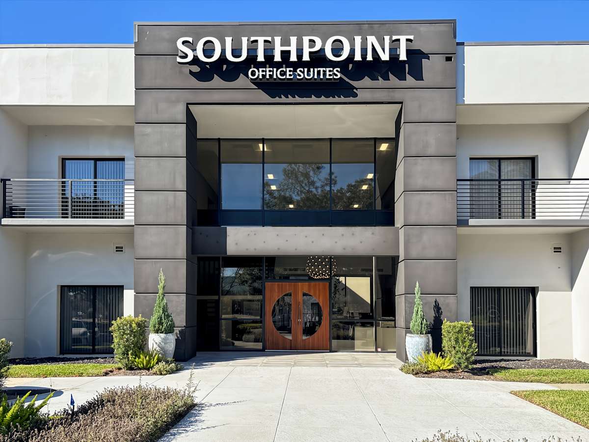 6821 Southpoint Drive North